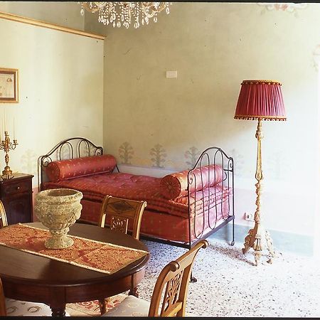 Locanda Pietrasantese B&B Pietrasanta Buitenkant foto
