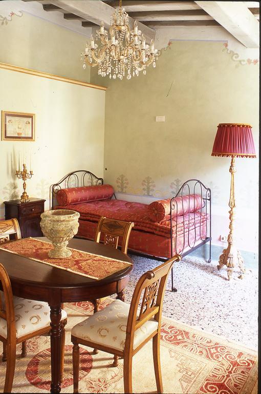 Locanda Pietrasantese B&B Pietrasanta Buitenkant foto