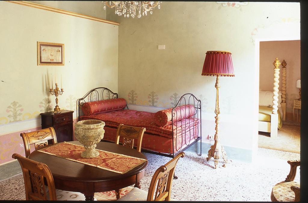 Locanda Pietrasantese B&B Pietrasanta Buitenkant foto